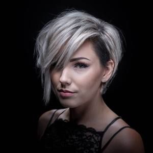 Meet your Posher, Chloe